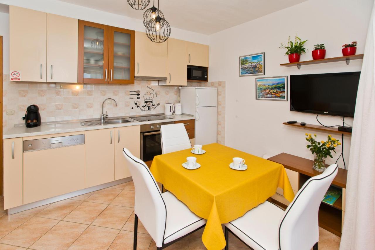 Apartment Zara Χβαρ Εξωτερικό φωτογραφία