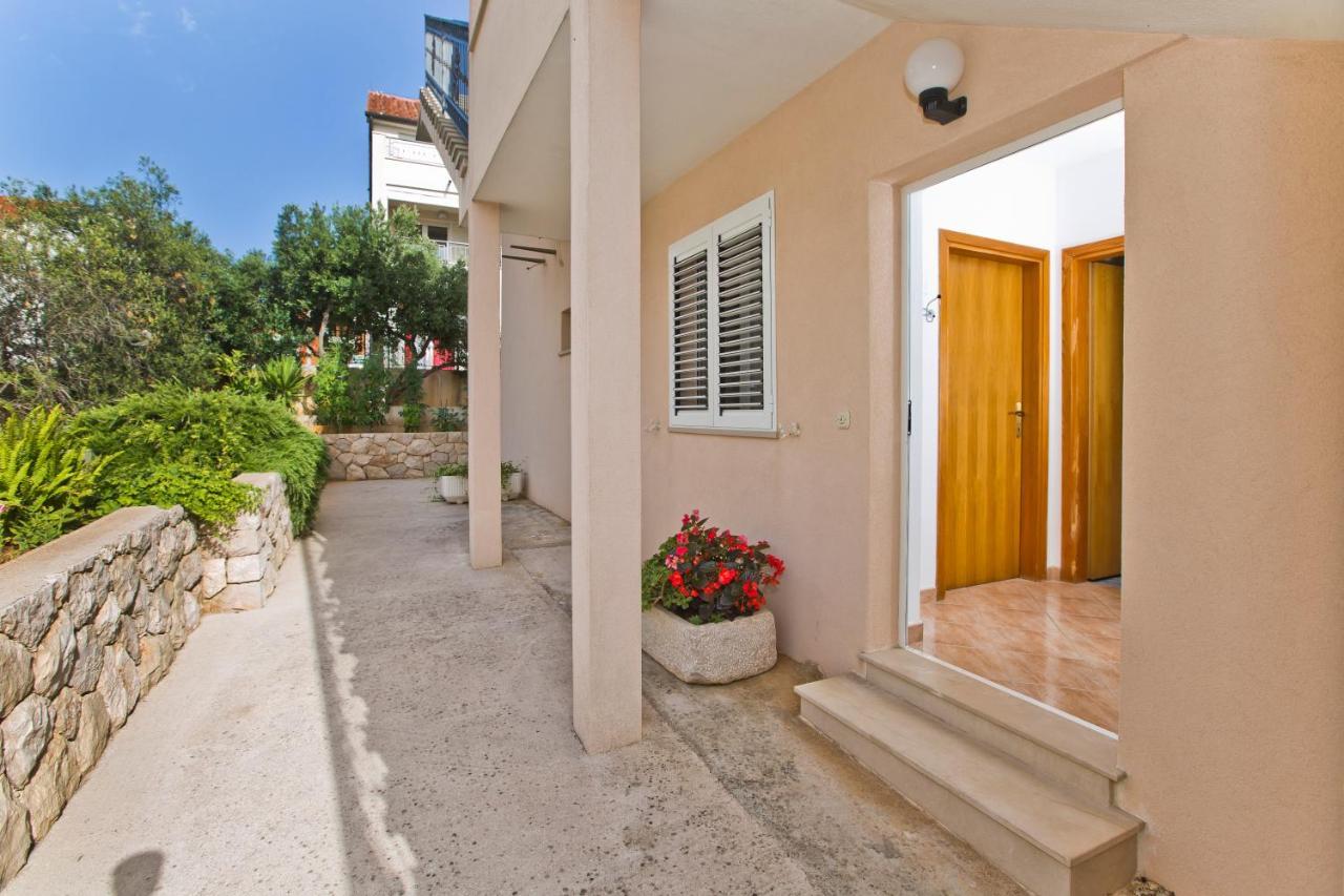 Apartment Zara Χβαρ Εξωτερικό φωτογραφία