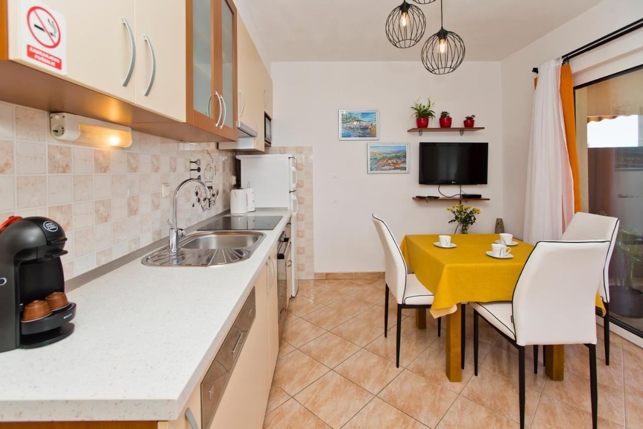 Apartment Zara Χβαρ Εξωτερικό φωτογραφία
